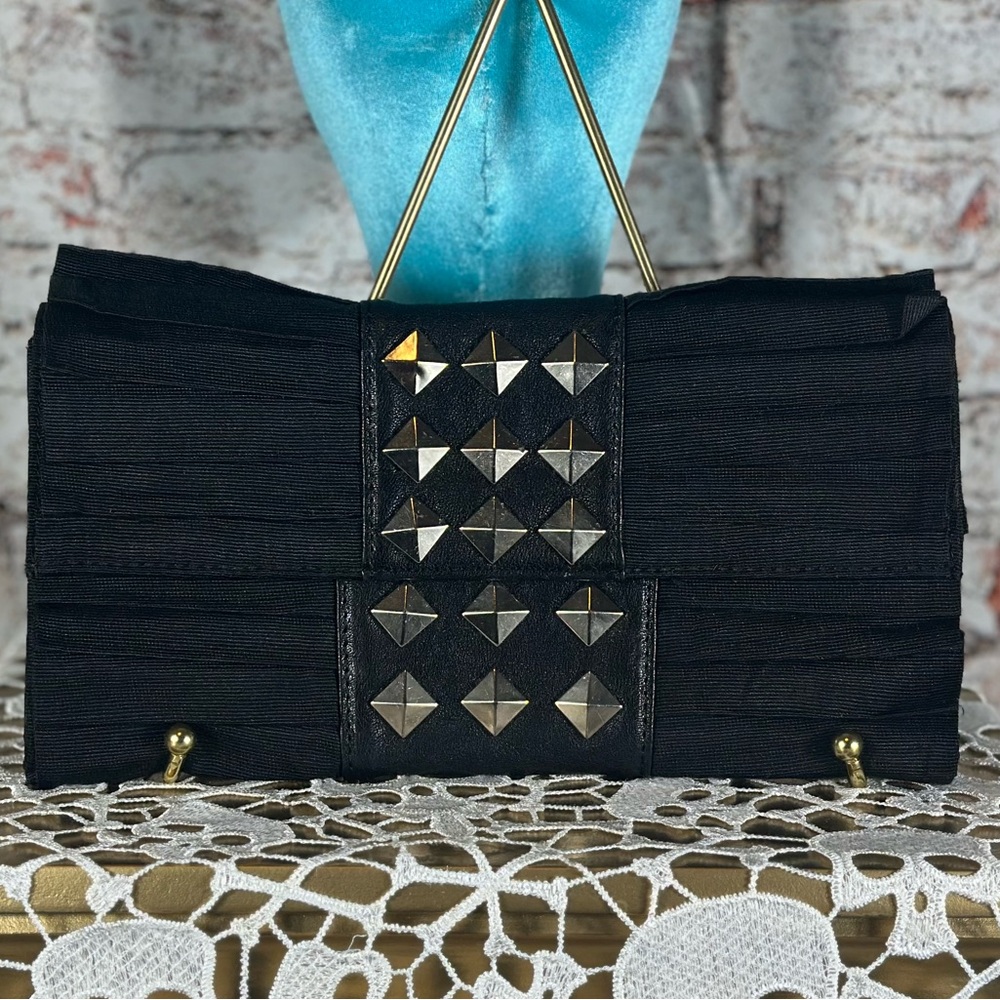 Tarah Smith Clutch